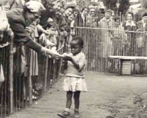Afrikanisches Mädchen im Brüsseler Zoo, 1958
